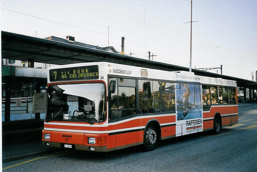 (063'207) - BOGG Wangen b.O. - Nr. 20/SO 20'975 - MAN (ex AGO Olten Nr. 20) am 3. September 2003 beim Bahnhof Olten