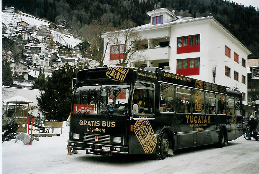 (064'736) - EAB Engelberg - OW 10'195 - Volvo/R&J (ex STI Thun Nr. 28; ex SAT Thun Nr. 28) am 27. Dezember 2003 in Engelberg, Kurpark