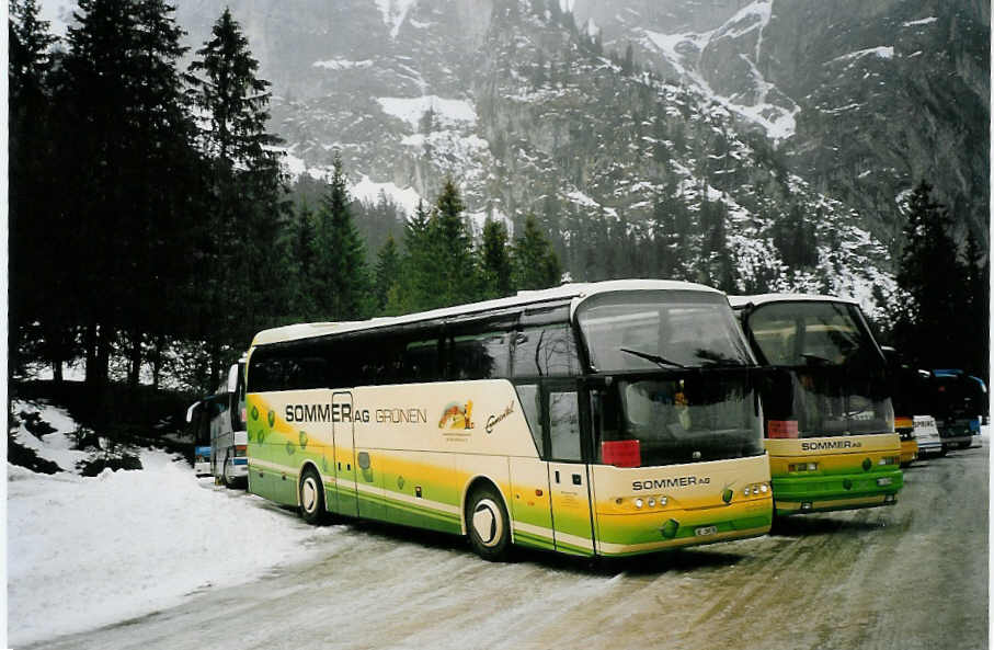 (065'317) - Sommer, Grnen - BE 26'938 - Neoplan am 7. Februar 2004 in Adelboden, Unter dem Birg