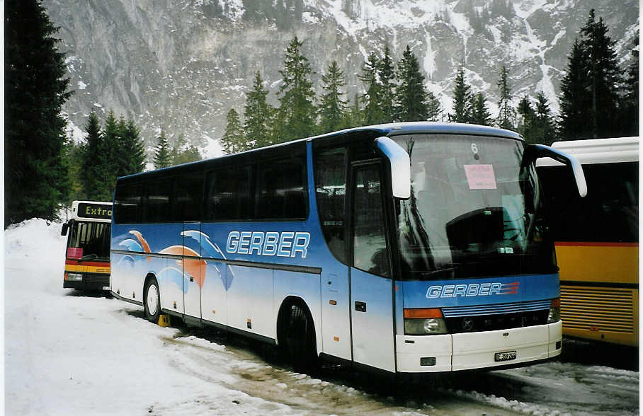 (065'320) - Gerber, Roggwil - Nr. 6/BE 359'244 - Setra am 7. Februar 2004 in Adelboden, Unter dem Birg