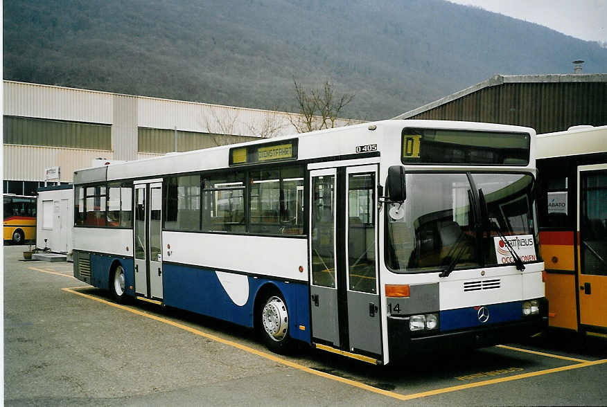 (065'435) - BGU Grenchen - Nr. 14 - Mercedes am 14. Februar 2004 in Biel, Rattinbus