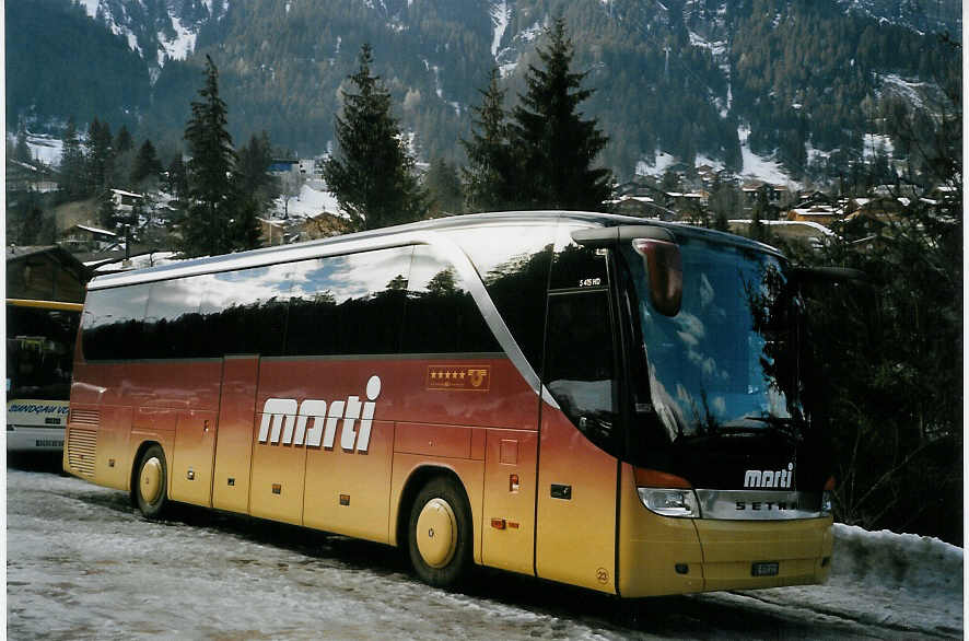 (066'013) - Marti, Kallnach - Nr. 23/BE 572'223 - Setra am 14. Mrz 2004 in Adelboden, ASB