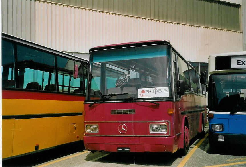 (066'820) - Rattin, Schaffhausen - Mercedes am 21. April 2004 in Biel, Rattinbus