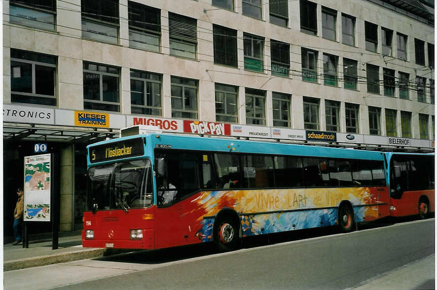 (066'831) - VB Biel - Nr. 114/BE 510'114 - Mercedes am 21. April 2004 in Biel, Guisanplatz