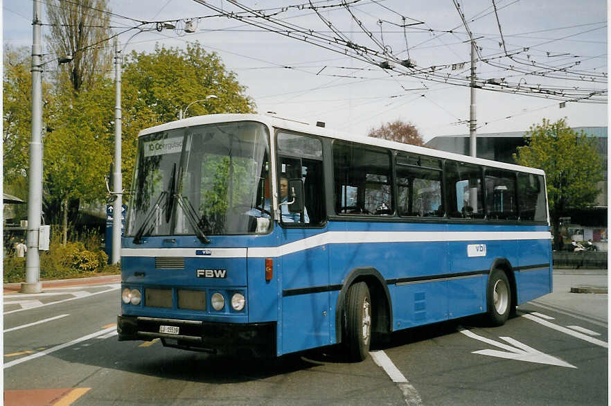 (066'931) - Bucheli, Kriens - Nr. 8/LU 15'539 - FBW/FHS am 22. April 2004 beim Bahnhof Luzern