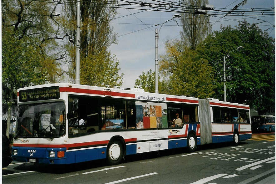 (066'935) - AAGR Rothenburg - Nr. 26/LU 15'739 - MAN am 22. April 2004 beim Bahnhof Luzern