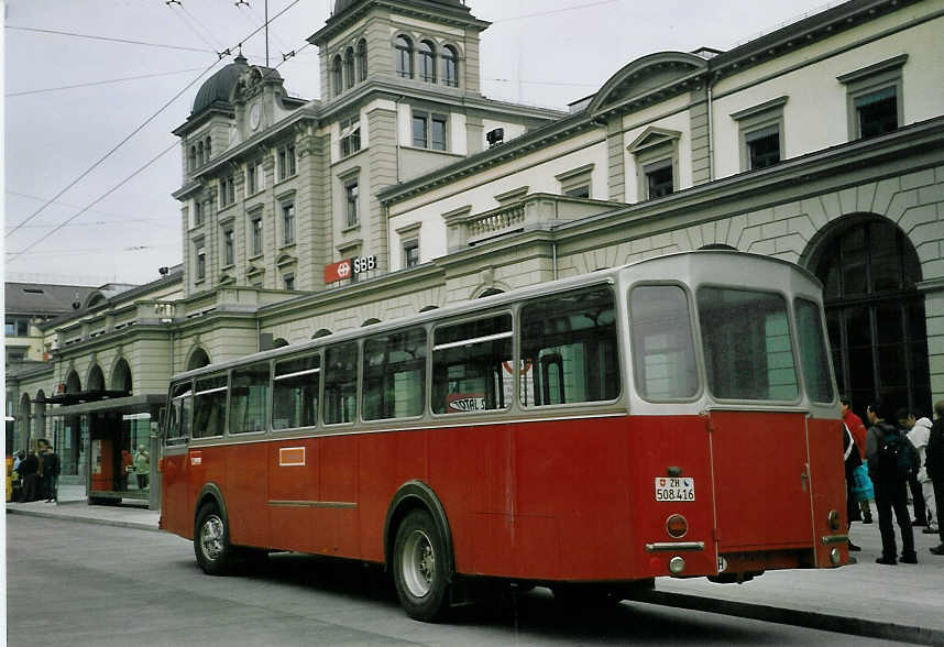 (067'029) - Zivilschutz, Winterthur - Nr. 254/ZH 508'416 - Volvo/Tscher (ex WV Winterthur Nr. 254) am 24. April 2004 beim Hauptbahnhof Winterthur