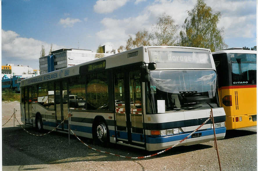 (067'201) - AAGI Interlaken - Nr. 33 - Neoplan am 24. April 2004 in Kloten, EvoBus