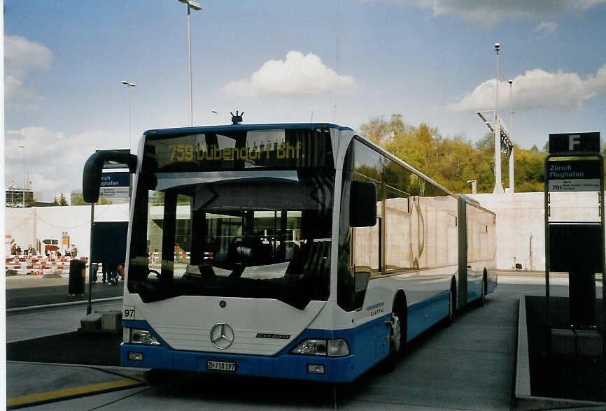 (067'213) - Welti-Furrer, Zrich - Nr. 97/ZH 718'197 - Mercedes am 24. April 2004 in Zrich, Flughafen