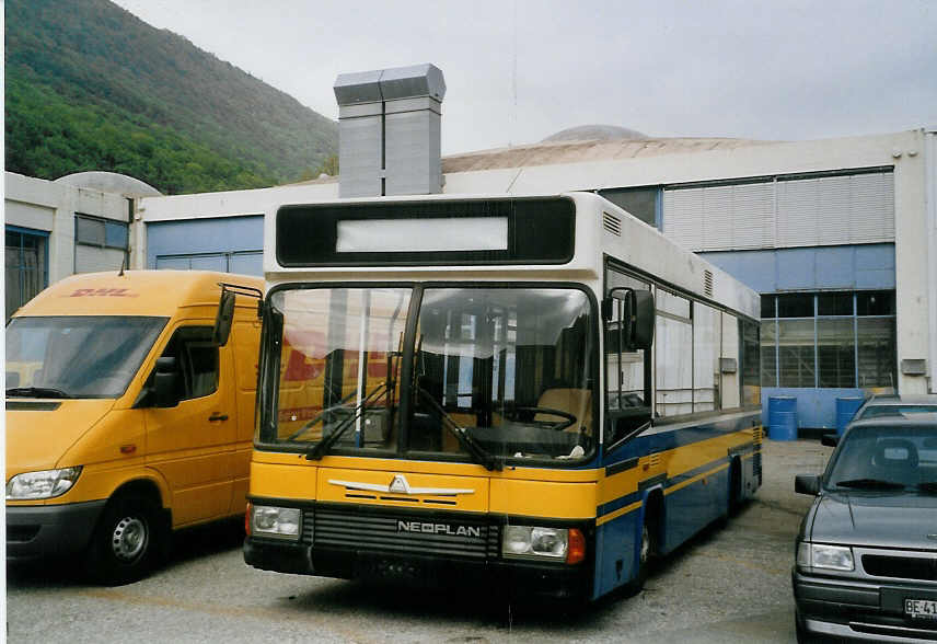 (067'514) - EAB Engelberg - Neoplan (ex AHW Horgen Nr. 20) am 13. Mai 2004 in Biel, BTR