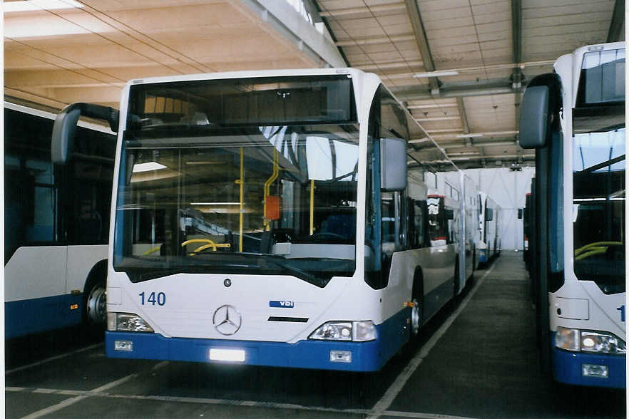 (067'818) - VBL Luzern - Nr. 140/LU 199'440 - Mercedes am 23. Mai 2004 in Luzern, Depot