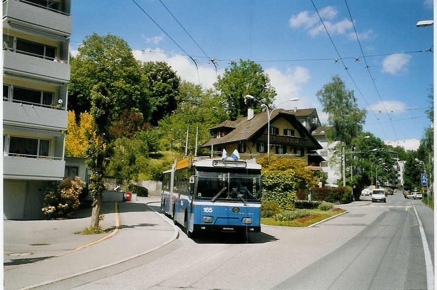 (067'915) - VBL Luzern - Nr. 165 - Volvo/Hess Gelenktrolleybus am 23. Mai 2004 in Luzern, Wrzenbach