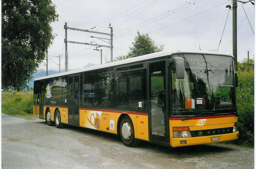 (068'536) - PostAuto Linth-Schwyz-Glarus - SG 273'338 - Setra (ex P 25'696) am 19. Juni 2004 in Uznach, Garage