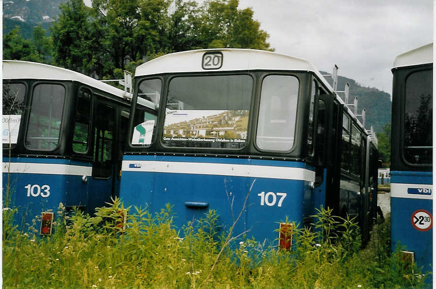 (068'612) - VBL Luzern - Nr. 107 - Volvo/Hess am 19. Juni 2004 in Nfels