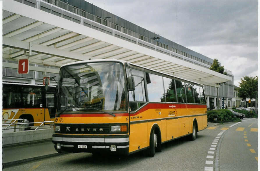 (069'325) - Tschannen, Zofingen - Nr. 9/AG 6048 - Setra am 10. Juli 2004 beim Bahnhof Zofingen