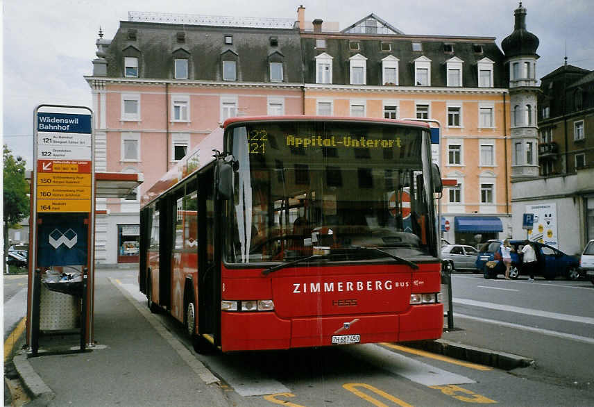 (069'524) - AHW Horgen - Nr. 8/ZH 687'450 - Volvo/Hess am 17. Juli 2004 beim Bahnhof Wdenswil