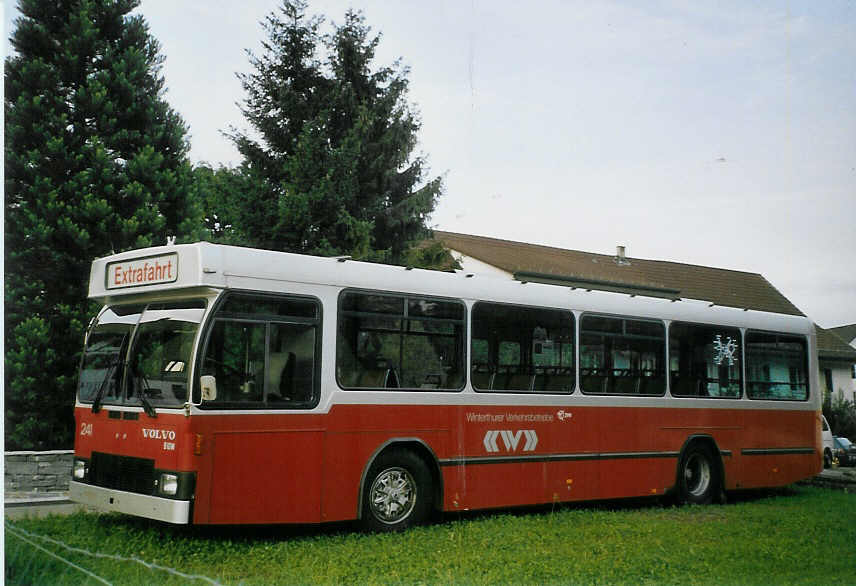 (069'626) - WV Winterthur - Nr. 241 - Volvo/Hess am 23. Juli 2004 in Willikon, Neuhusstrasse