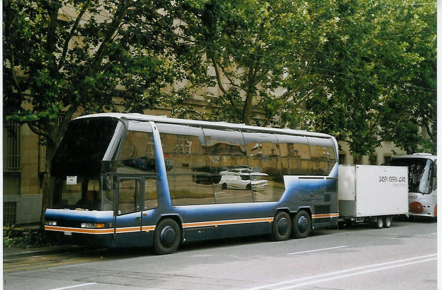 (069'715) - Portmann, Scheuren - BE 241'410 - Neoplan am 24. Juli 2004 in Basel, Badischer Bahnhof