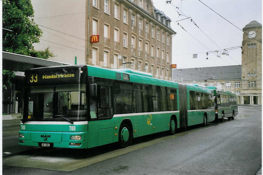 (069'718) - BVB Basel - Nr. 788/BS 3288 - MAN am 24. Juli 2004 in Basel, Badischer Bahnhof