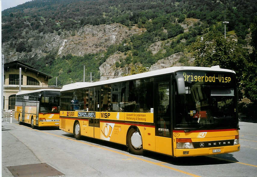 (069'814) - In Albon, Visp - Nr. 1/VS 32'092 - Setra (ex P 25'609) am 31. Juli 2004 beim Bahnhof Brig