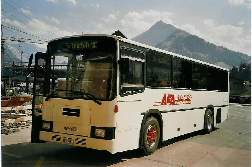 (069'908) - AFA Adelboden - Nr. 18/BE 555'853 - NAW/R&J (ex Autopostale, Mendrisio Nr. 38; ex Piotti, Balerna Nr. 38; ex AAGI Interlaken Nr. 38; ex Schmocker, Beatenberg Nr. 3) am 1. August 2004 beim Bahnhof Frutigen