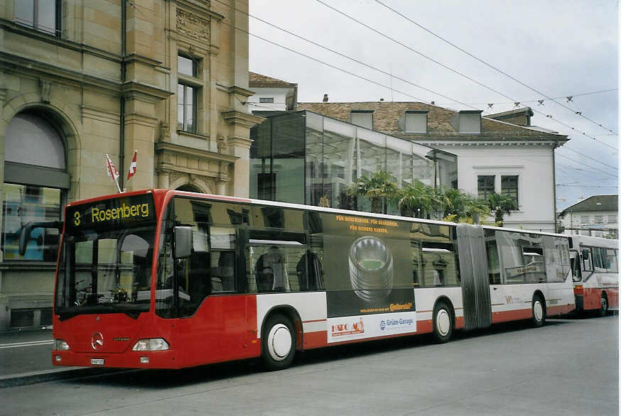 (070'008) - SW Winterthur - Nr. 325/ZH 687'325 - Mercedes am 21. August 2004 beim Hauptbahnhof Winterthur