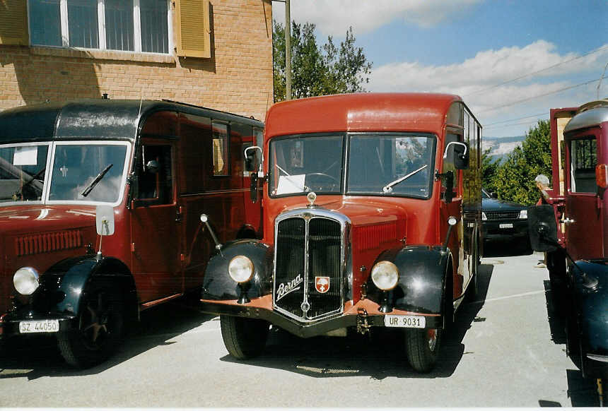 (070'507) - Schuler, Amsteg - UR 9031 - Berna/Hess (ex Hfliger, Luzern; ex M+3143) am 28. August 2004 in Niederbipp, Saurertreffen