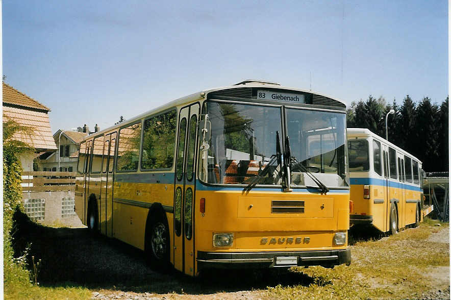 (070'625) - PTT-Regie - P 25'826 - Saurer/Hess am 5. September 2004 in Btzberg, Heiniger