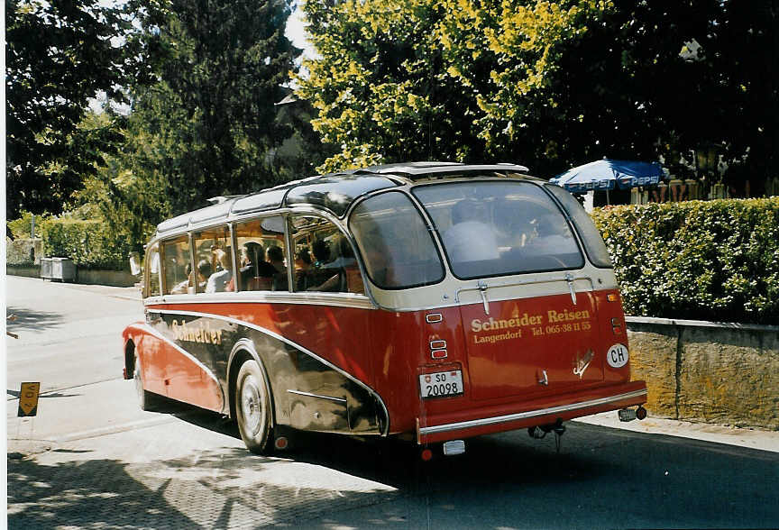 (070'712) - Schneider, Langendorf - SO 20'098 - Saurer/R&J (ex Feller, Luterbach; ex ASKA Aeschi Nr. 10) am 5. September 2004 in Grosshchstetten, Kreuzgasse