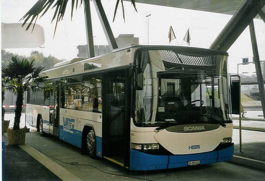 (070'732) - Andres, Effretikon - Nr. 46/ZH 392'631 - Scania/Hess (ex Nr. 48) am 11. September 2004 in Zrich, Flughafen