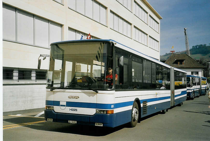 (070'913) - ZVB Zug - Nr. 85/ZG 58'285 - NAW/Hess am 11. September 2004 in Zug, Garage