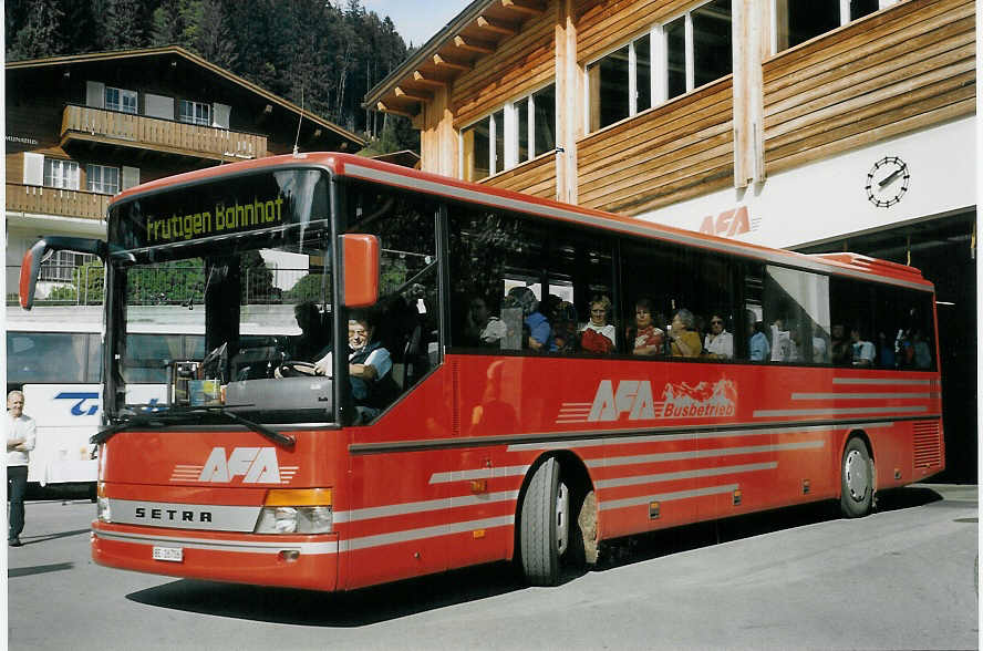 (071'818) - AFA Adelboden - Nr. 6/BE 26'706 - Setra am 7. Oktober 2004 beim Autobahnhof Adelboden