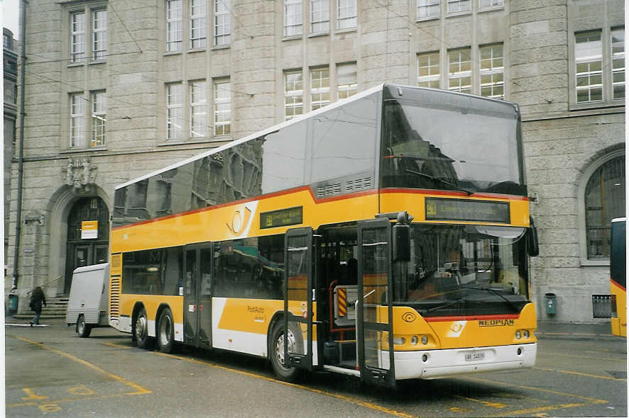 (072'101) - PostAuto St. Gallen-Appenzell - AR 14'839 - Neoplan (ex P 27'017) am 11. Oktober 2004 beim Bahnhof St. Gallen