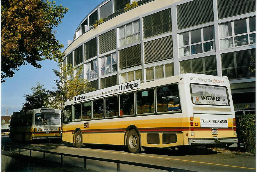 (072'331) - STI Thun - Nr. 52/BE 396'552 - Saurer/R&J am 25. Oktober 2004 bei der Schifflndte Thun