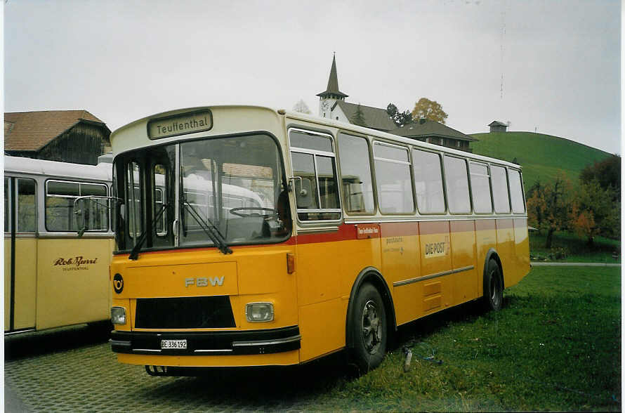 (072'406) - Burri, Teuffenthal - BE 336'192 - FBW/R&J am 31. Oktober 2004 in Buchen, Schulhaus