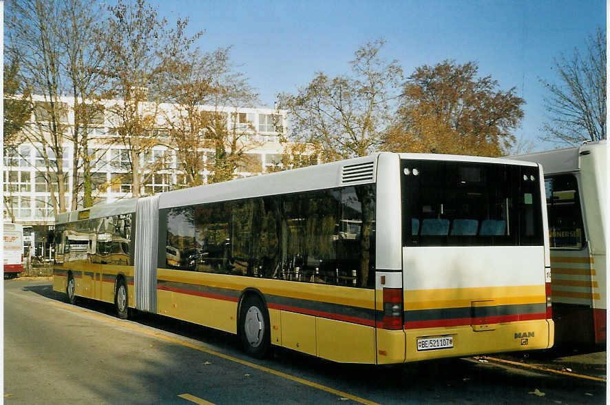 (072'623) - STI Thun - Nr. 107/BE 521'107 - MAN am 15. November 2004 bei der Schifflndte Thun