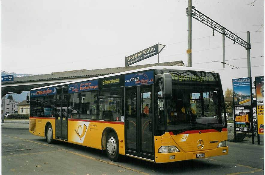 (072'823) - PostAuto Berner Oberland - BE 615'391 - Mercedes (ex P 25'381) am 28. November 2004 beim Bahnhof Interlaken West