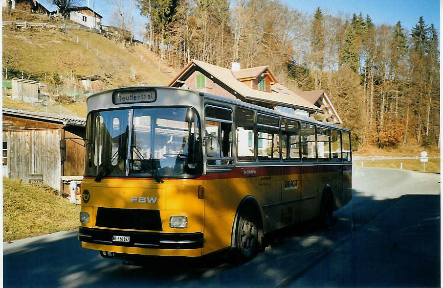 (073'032) - Burri, Teuffenthal - BE 336'192 - FBW/R&J am 12. Dezember 2004 in Teuffenthal, Garage