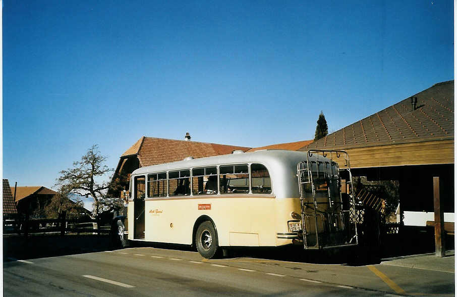 (073'102) - Burri, Teuffenthal - BE 178 U - Saurer/R&J am 12. Dezember 2004 in Homberg, Post