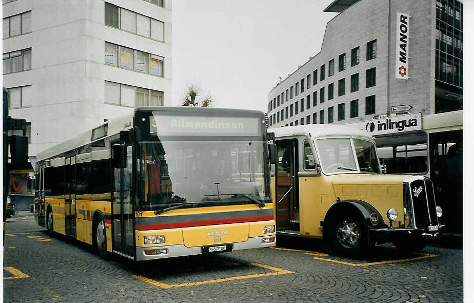 (073'117) - STI Thun - Nr. 101/BE 577'101 - MAN am 12. Dezember 2004 beim Bahnhof Thun