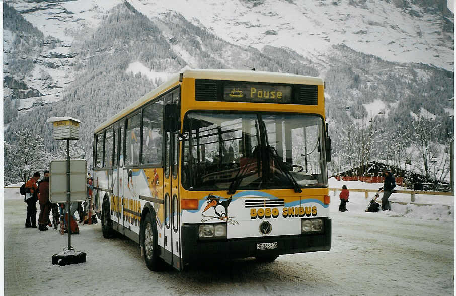 (073'427) - AVG Grindelwald - Nr. 19/BE 363'305 - Vetter am 29. Dezember 2004 beim Bahnhof Grindelwald