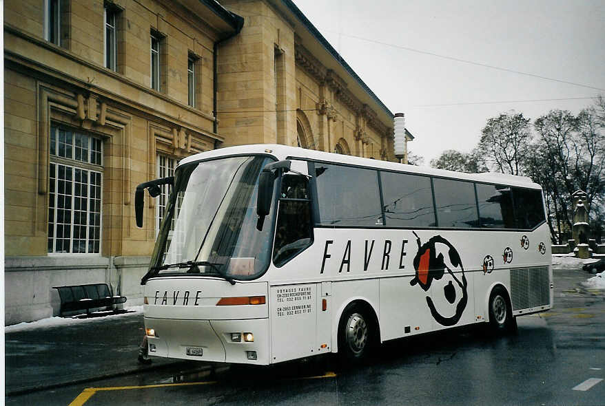 (073'516) - Favre, Rochefort - NE 64'569 - Bova am 1. Januar 2005 beim Bahnhof La Chaux-de-Fonds