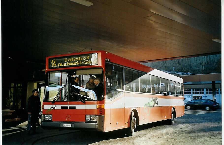 (073'815) - VBH Herisau - Nr. 5/AR 32'726 - Mercedes am 8. Januar 2005 beim Bahnhof Herisau