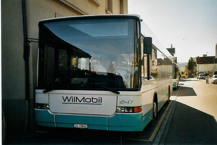 (073'832) - WilMobil, Wil - Nr. 247/TG 73'042 - Volvo/Hess (ex BOS Wil Nr. 5; ex BHW Wil Nr. 5) am 8. Januar 2005 in Wil, Garage