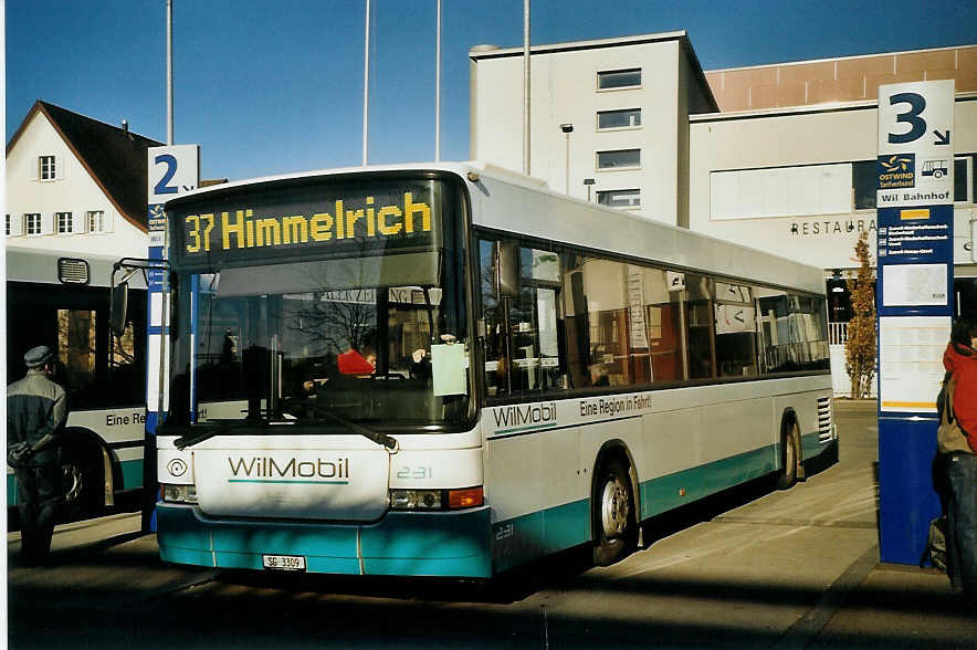 (073'905) - WilMobil, Wil - Nr. 231/SG 3309 - Volvo/Hess (ex BOS Wil Nr. 19) am 8. Juli 2005 beim Bahnhof Wil