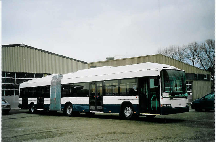 (074'824) - TPG Genve - Nr. 738 - Hess/Hess Gelenktrolleybus am 22. Februar 2005 in Bellach, Hess