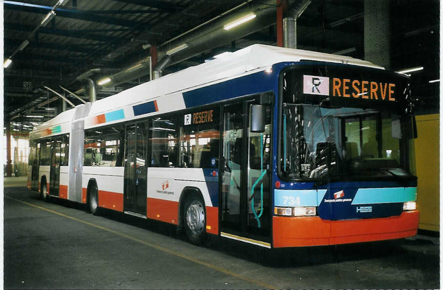 (075'024) - TPG Genve - Nr. 734 - Hess/Hess Gelenktrolleybus am 24. Februar 2005 in Genve, Dpt