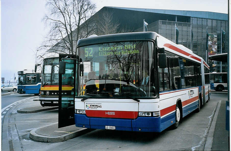 (075'212) - AAGR Rothenburg - Nr. 28/LU 15'041 - Scania/Hess am 25. Februar 2005 beim Bahnhof Luzern