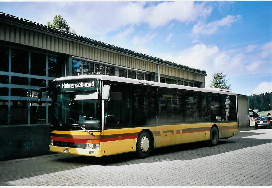 (075'730) - STI Thun - Nr. 9/BE 36'720 - Setra (ex AvH Heimenschwand Nr. 9) am 25. Mrz 2005 in Heimenschwand, Garage