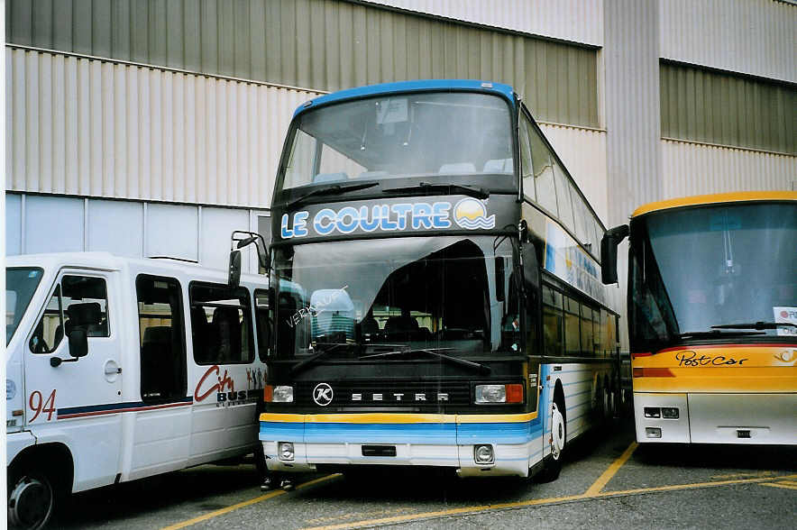 (076'308) - Le Coultre, Gimel - Setra am 23. April 2005 in Biel, Rattinbus